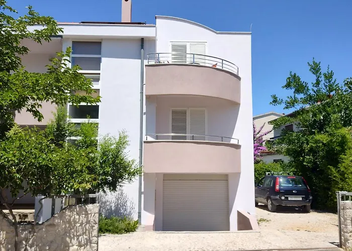 Romantic Oasis Apartments
